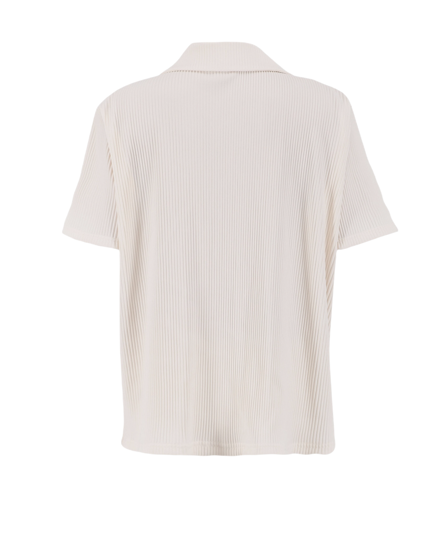 JET-BLACK PLEATED SHIRT .